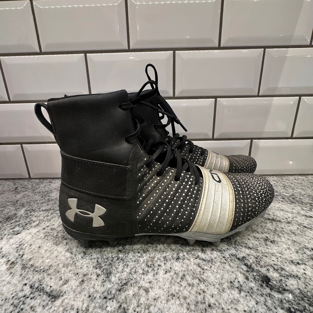 Under Armour Youth Football Cleats Black Silver CN High Top Size 6Y‎